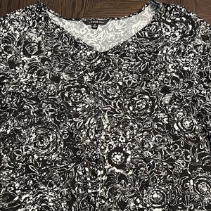 Zac & Rachel Black and White Floral Blouse